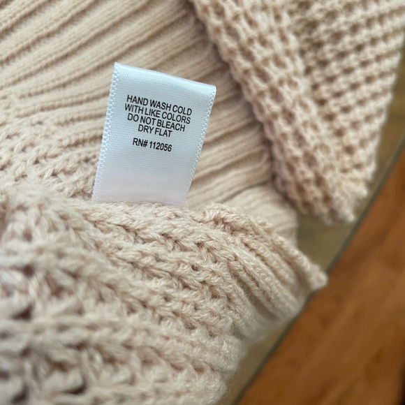 NWOT Blush/Dusty Pink Waffle-knit Double V-Neck Sweater. XS - Picture 7 of 13